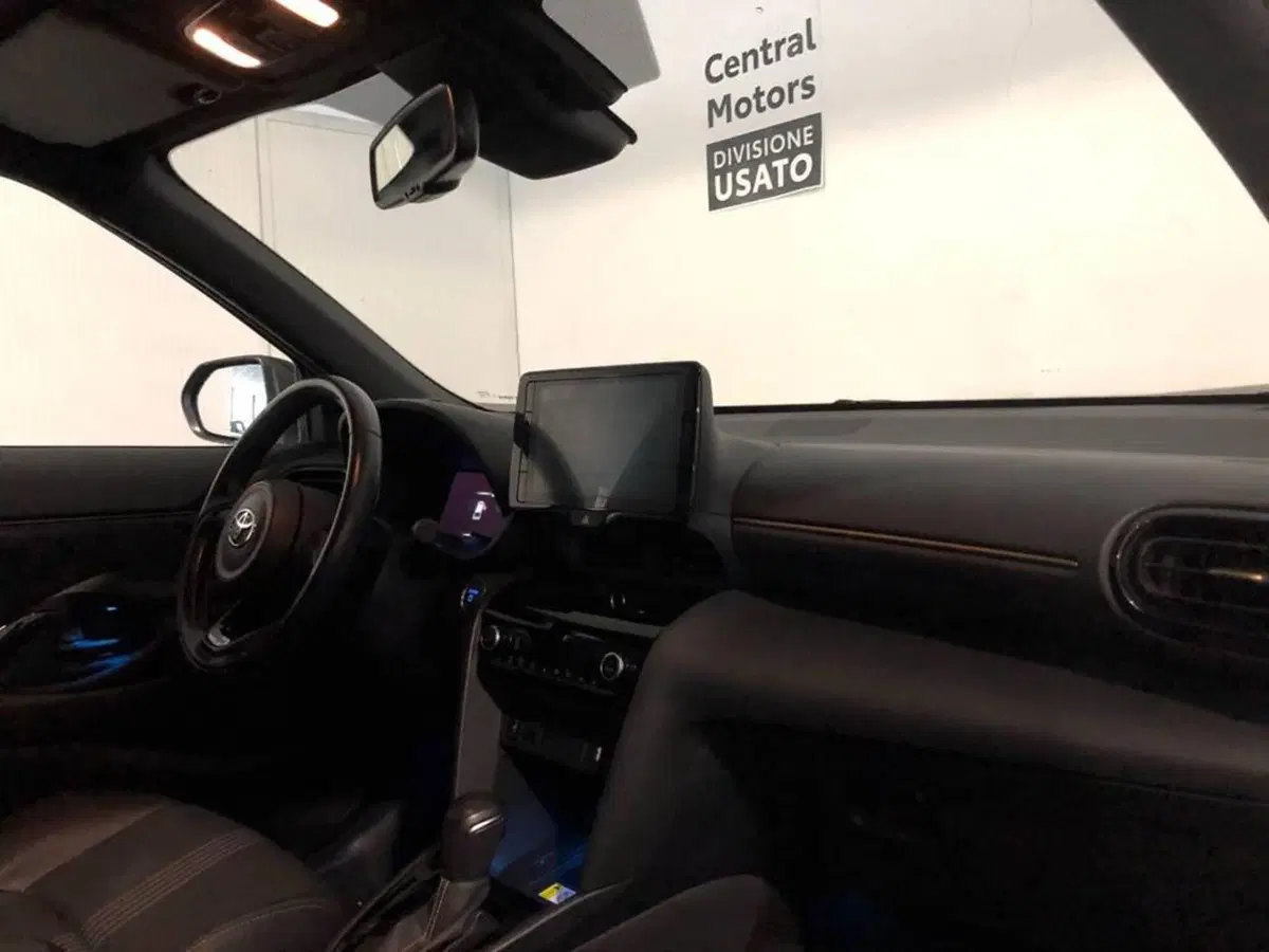 Toyota Yaris Cross usata a Torino (12)