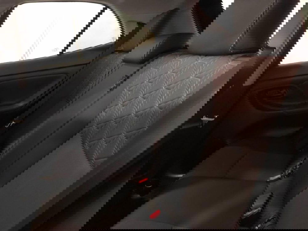 Toyota Yaris Cross nuova a Torino (14)