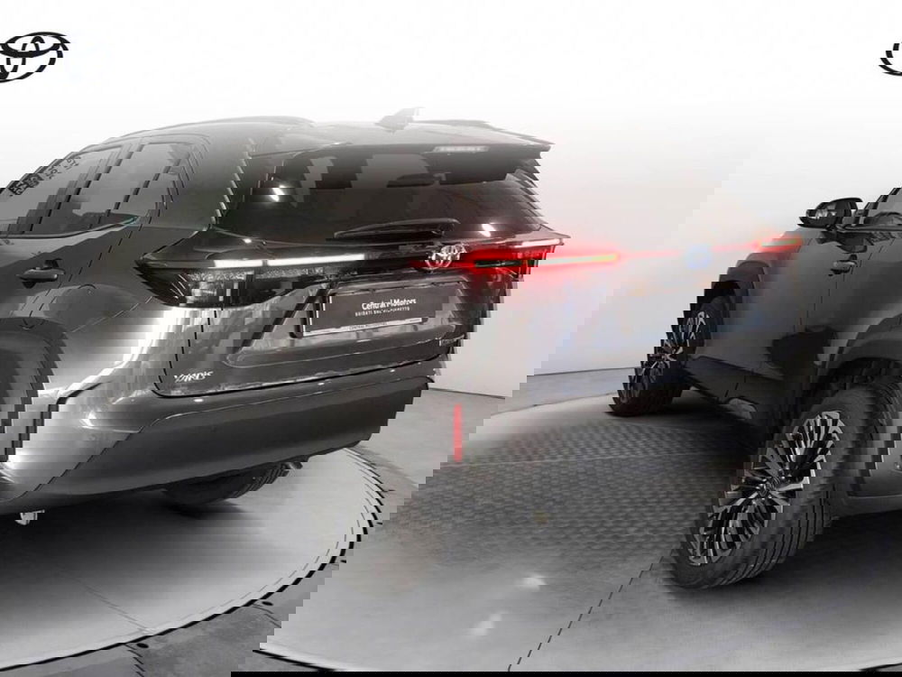 Toyota Yaris Cross nuova a Torino (5)