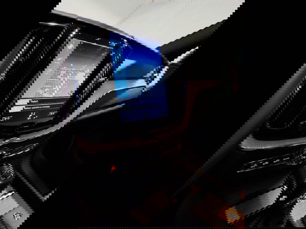 Volvo XC60 usata a Torino (8)