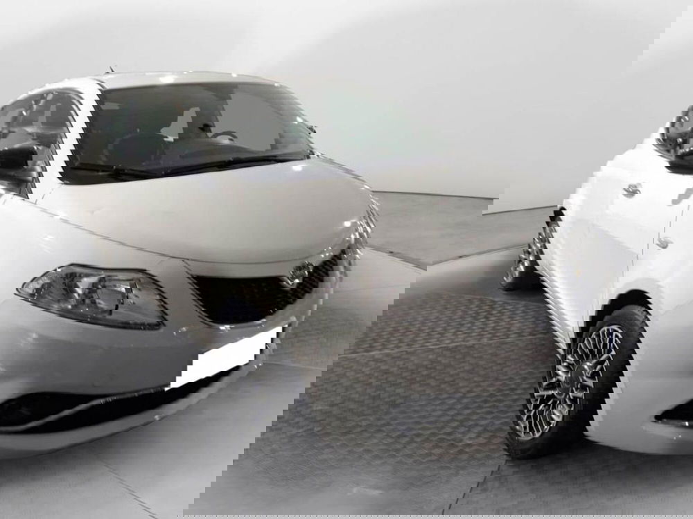 Lancia Ypsilon usata a Torino (3)