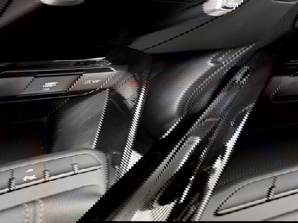 Kia Stonic usata a Piacenza (13)