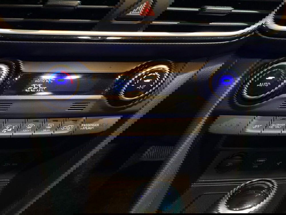 Hyundai Kona usata a Torino (11)