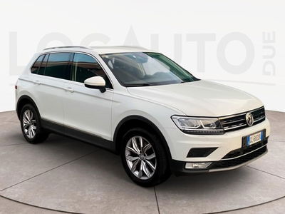 Volkswagen Tiguan 2.0 TSI 180 CV DSG 4MOTION Executive BMT del 2016 usata a Torino
