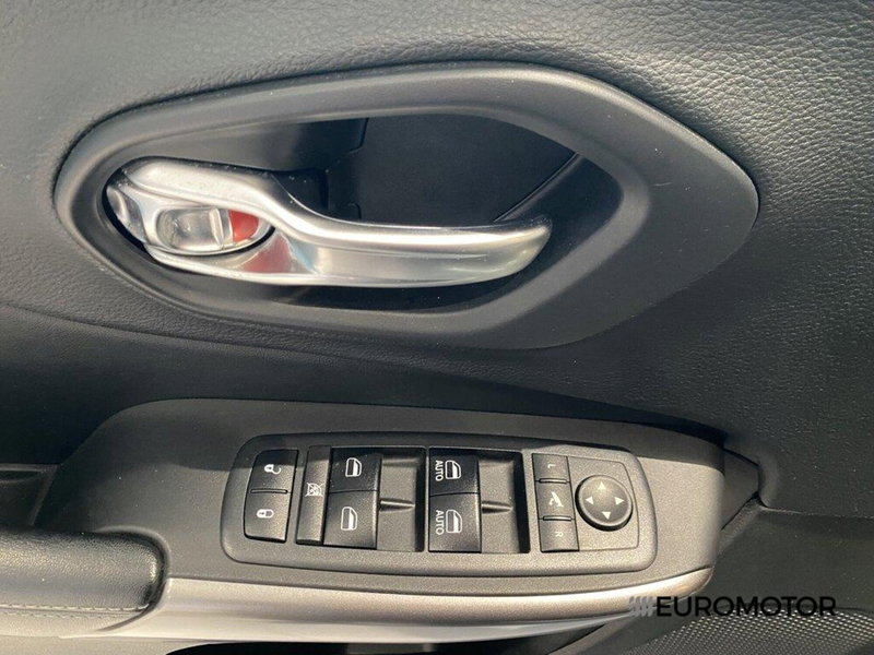 Jeep Cherokee usata a Bari (13)