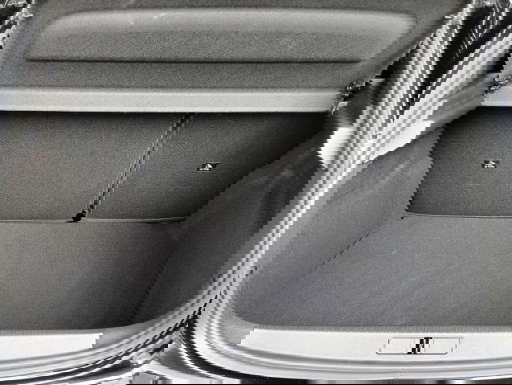 Peugeot 208 nuova a Brescia (14)