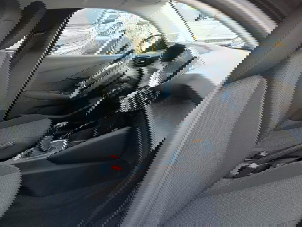 Peugeot 208 nuova a Brescia (16)