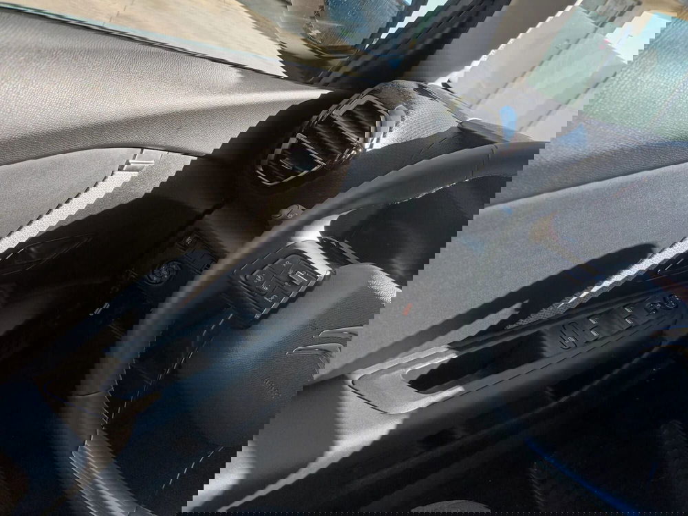 Citroen C4 nuova a Bari (7)