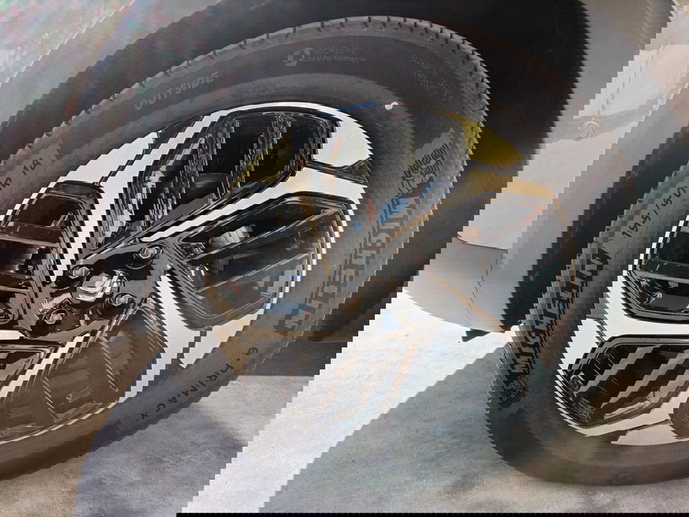 Citroen C4 nuova a Bari (4)