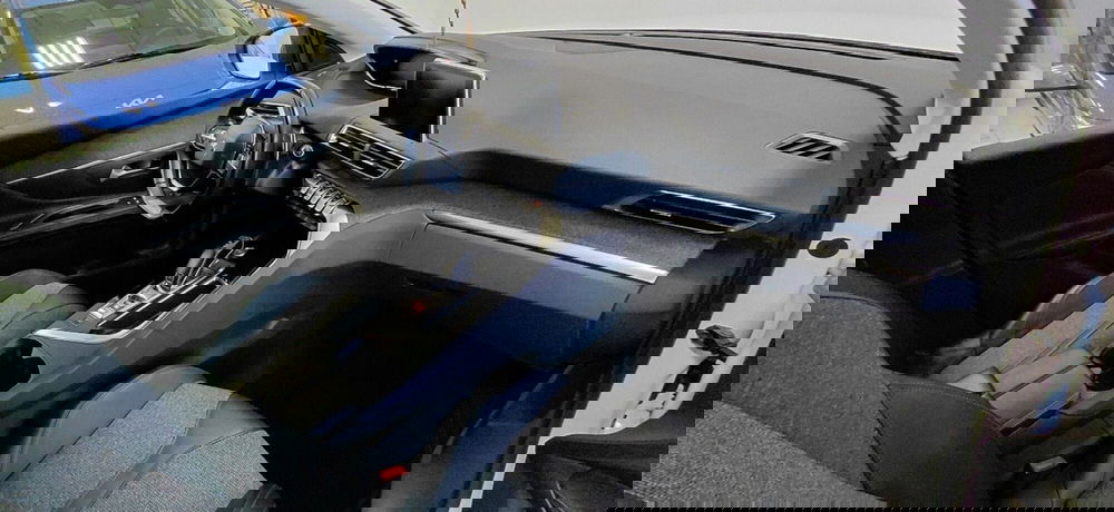 Peugeot 5008 usata a Cosenza (11)