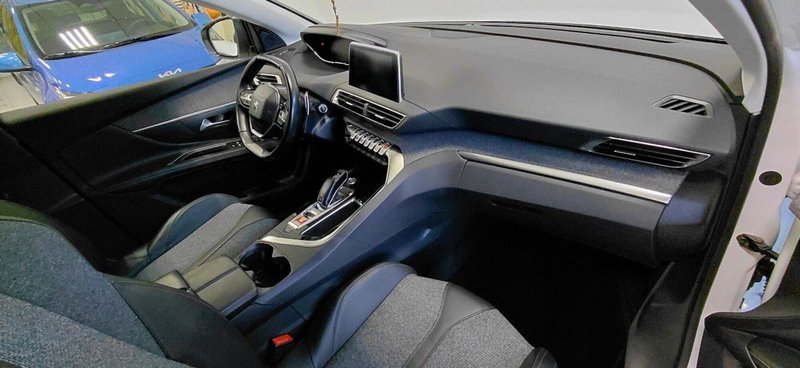 Peugeot 5008 usata a Cosenza (11)