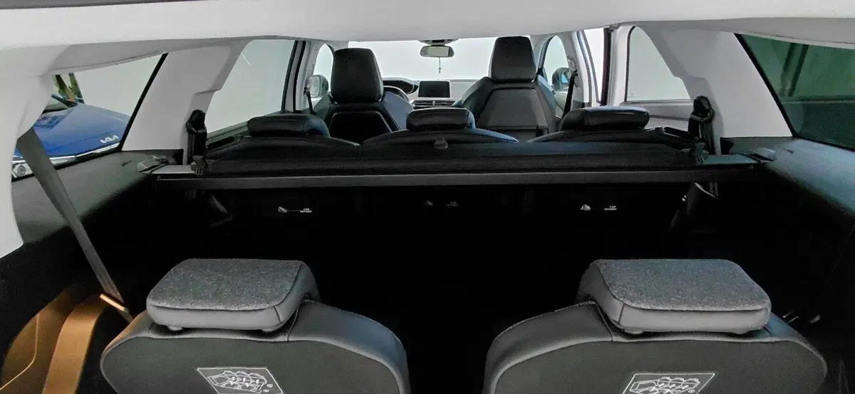 Peugeot 5008 usata a Cosenza (13)