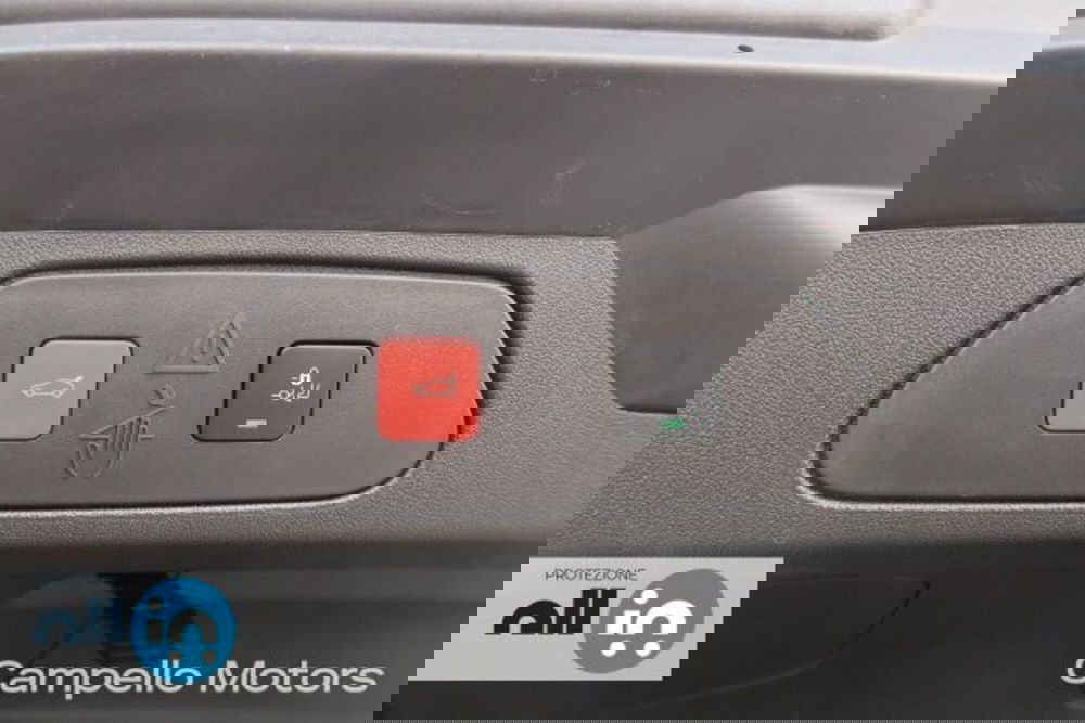 Opel Grandland usata a Venezia (16)