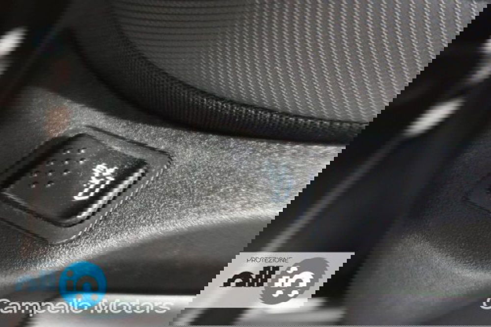 Jeep Renegade usata a Venezia (17)