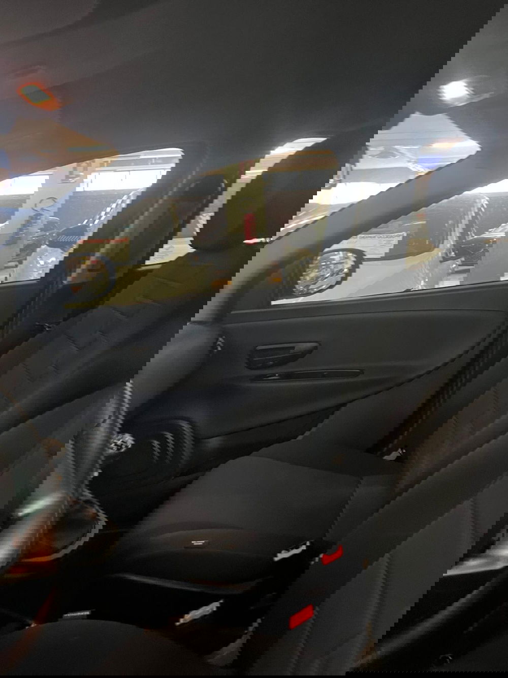 Lancia Ypsilon usata a Cagliari (10)