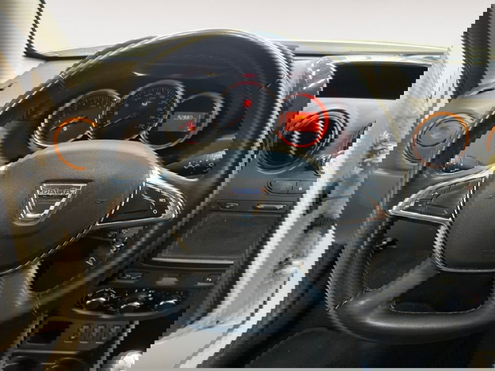 Dacia Duster usata a Verona (12)