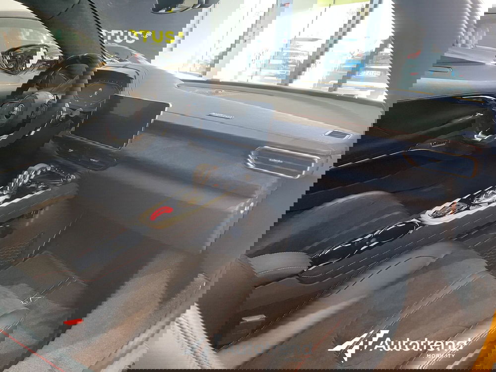 Lotus Emira usata a Bari (11)