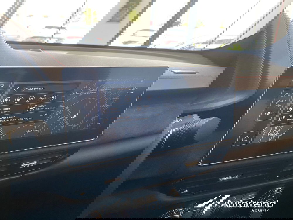 Lotus Emira usata a Bari (12)