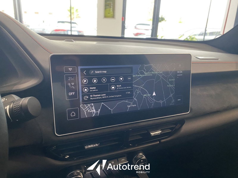 Lotus Emira usata a Bari (12)