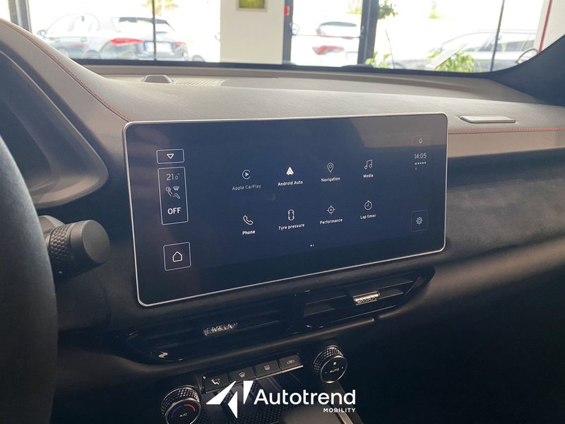 Lotus Emira usata a Bari (13)