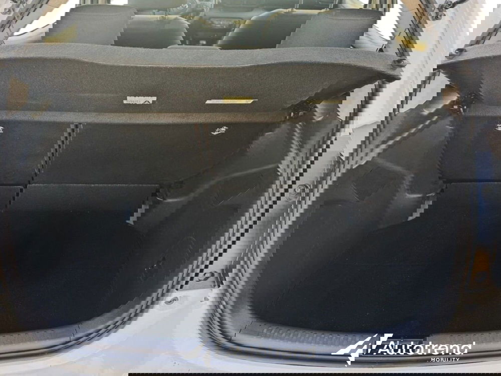 Mazda Mazda2 Hybrid usata a Bari (12)