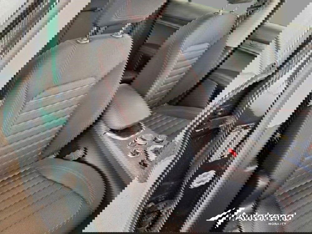 Alfa Romeo Stelvio usata a Bari (5)