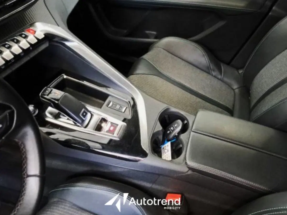 Peugeot 3008 usata a Bari (12)