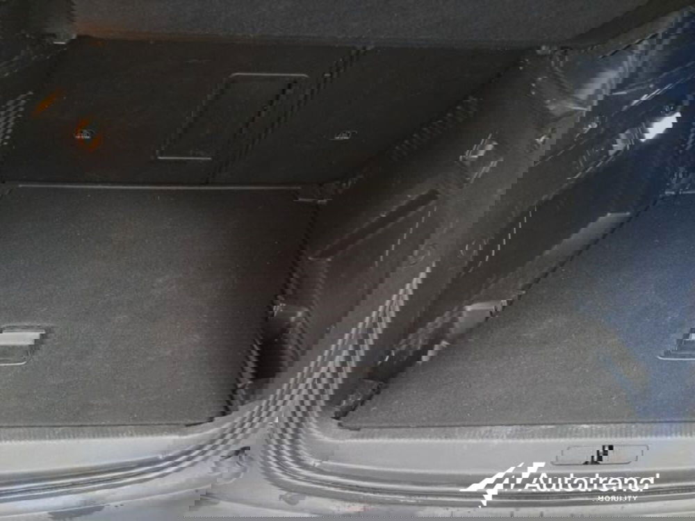 Peugeot 3008 usata a Bari (15)