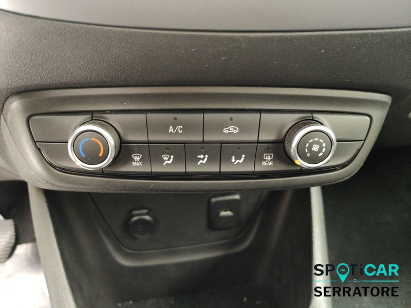 Opel Crossland usata a Como (16)