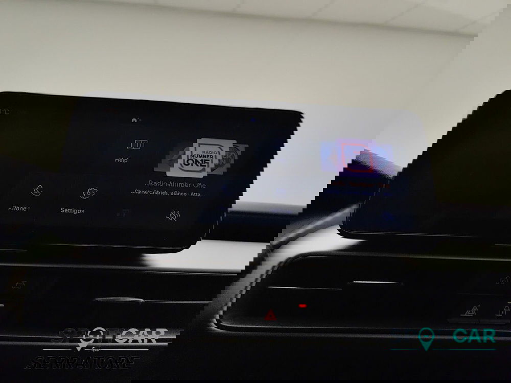 Jeep Avenger nuova a Como (11)