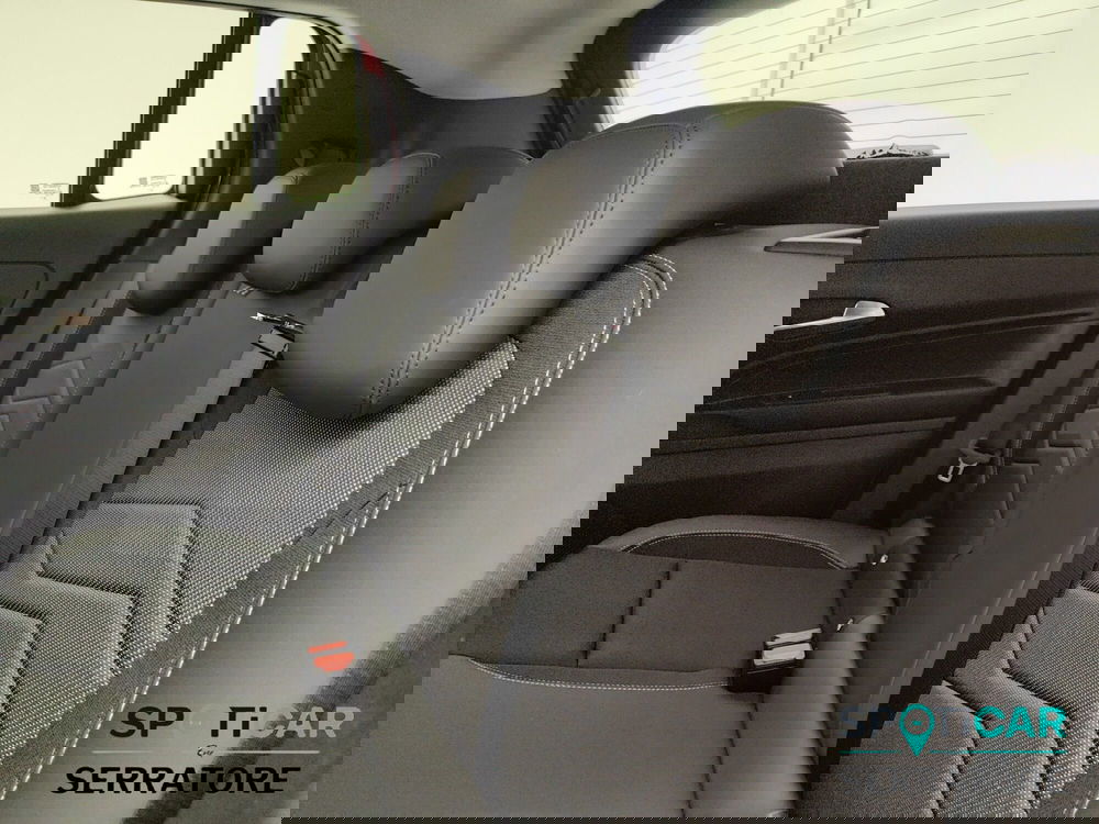 Jeep Avenger nuova a Como (13)