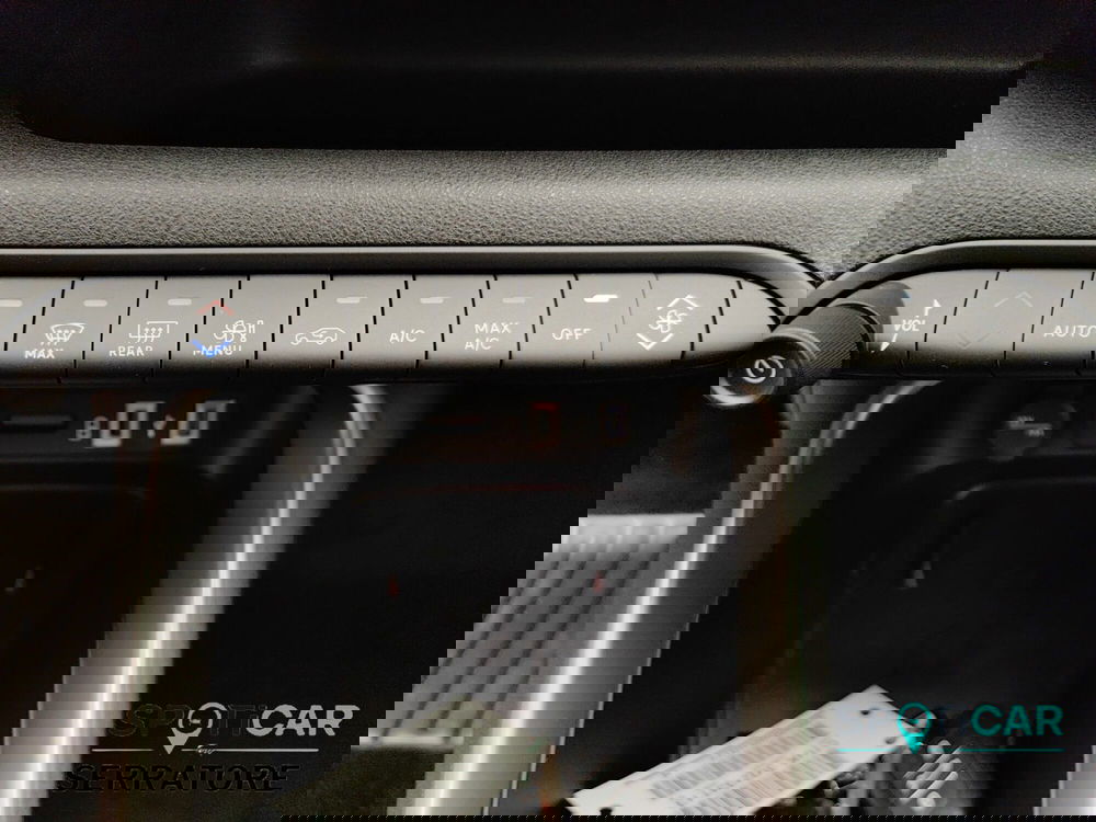 Jeep Avenger nuova a Como (16)