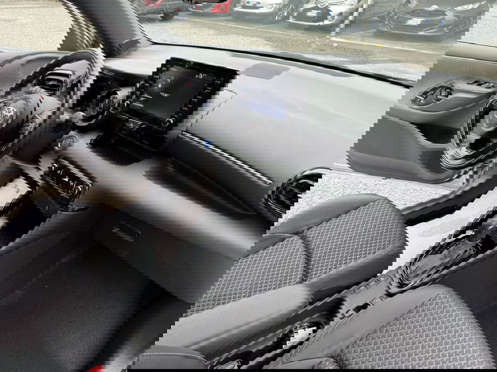 Toyota Yaris usata a Como (6)