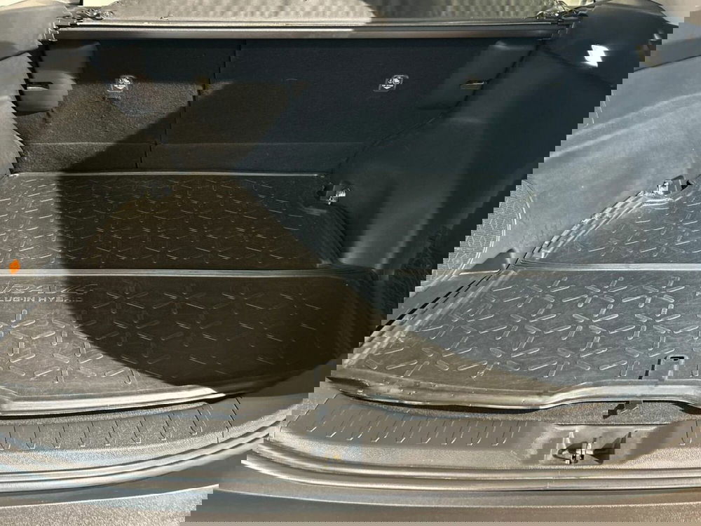 Toyota Rav4 usata a Lecco (13)