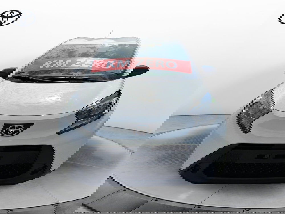Toyota Aygo X nuova a Como (5)