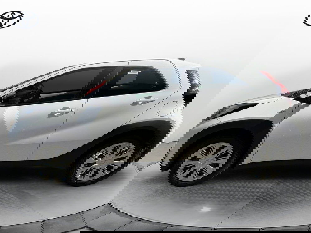 Toyota Aygo X nuova a Como (3)