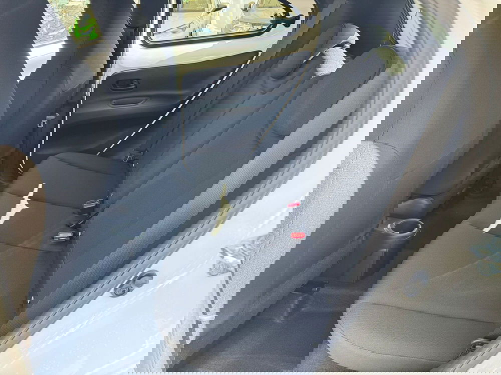 Toyota Aygo X nuova a Como (7)