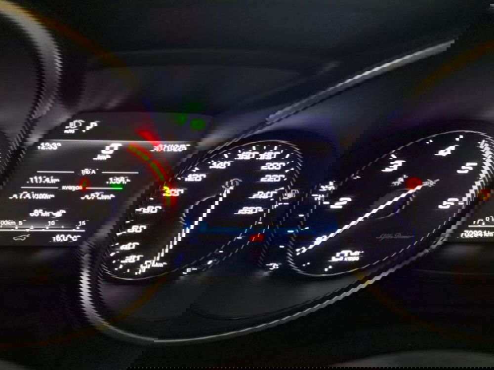 Alfa Romeo Stelvio usata a Salerno (10)