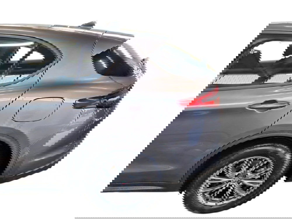 Alfa Romeo Stelvio usata a Salerno (20)