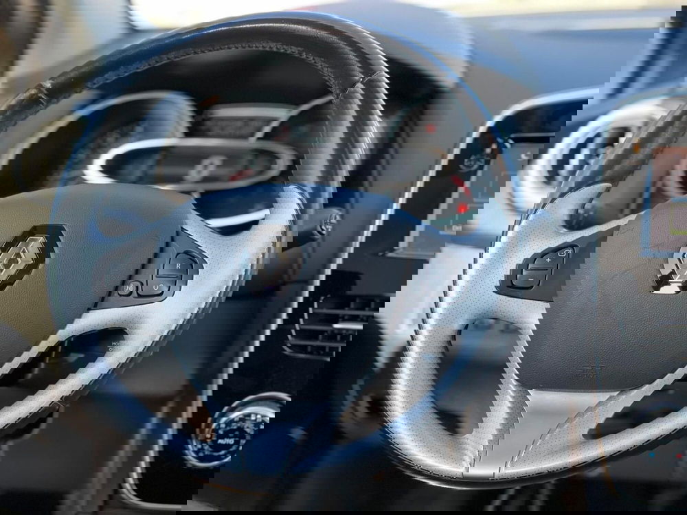 Renault Clio usata a Matera (16)