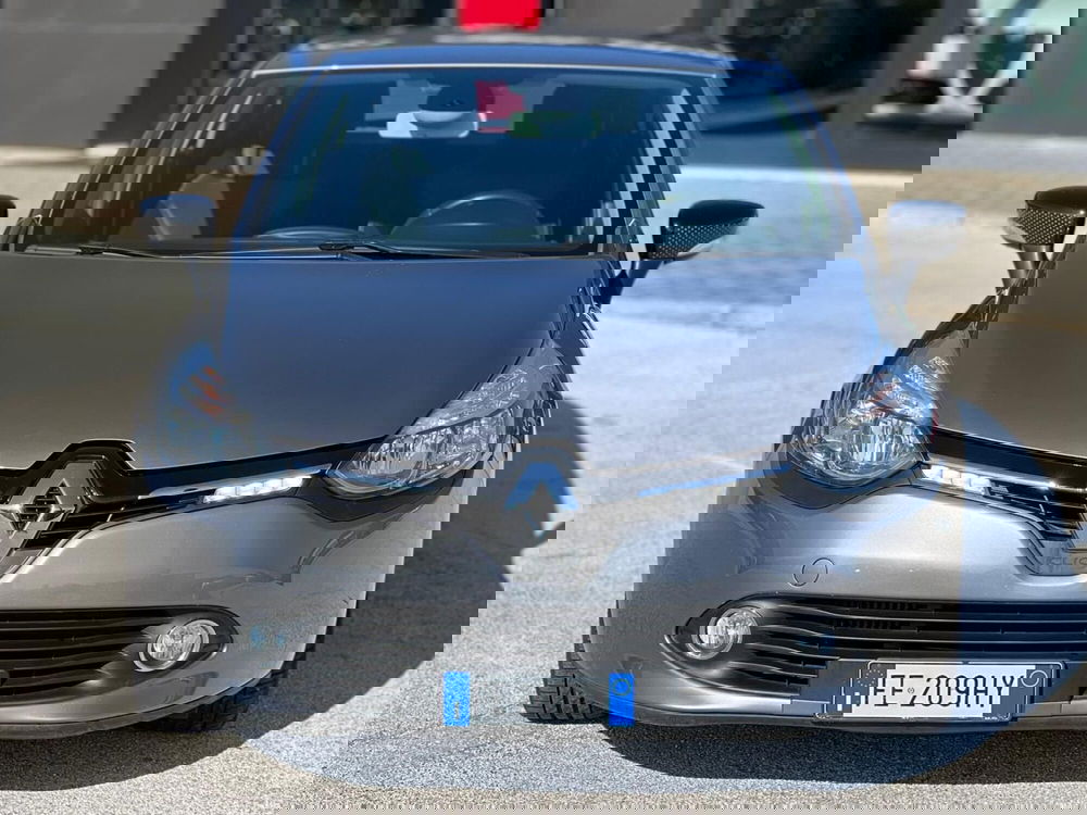 Renault Clio usata a Matera (2)