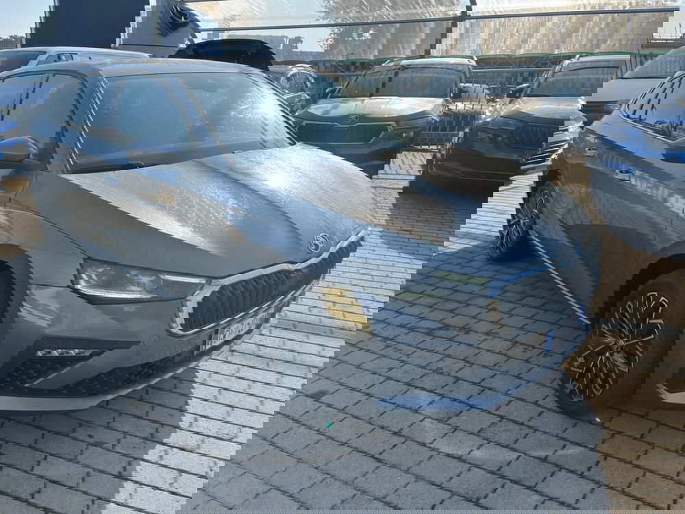 Skoda Scala usata a Milano (3)