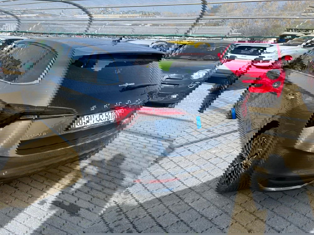 Skoda Scala usata a Milano (7)