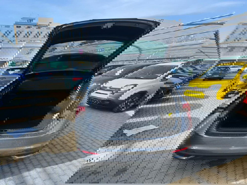 Skoda Scala usata a Milano (9)