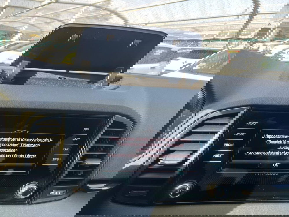 Skoda Karoq usata a Milano (16)