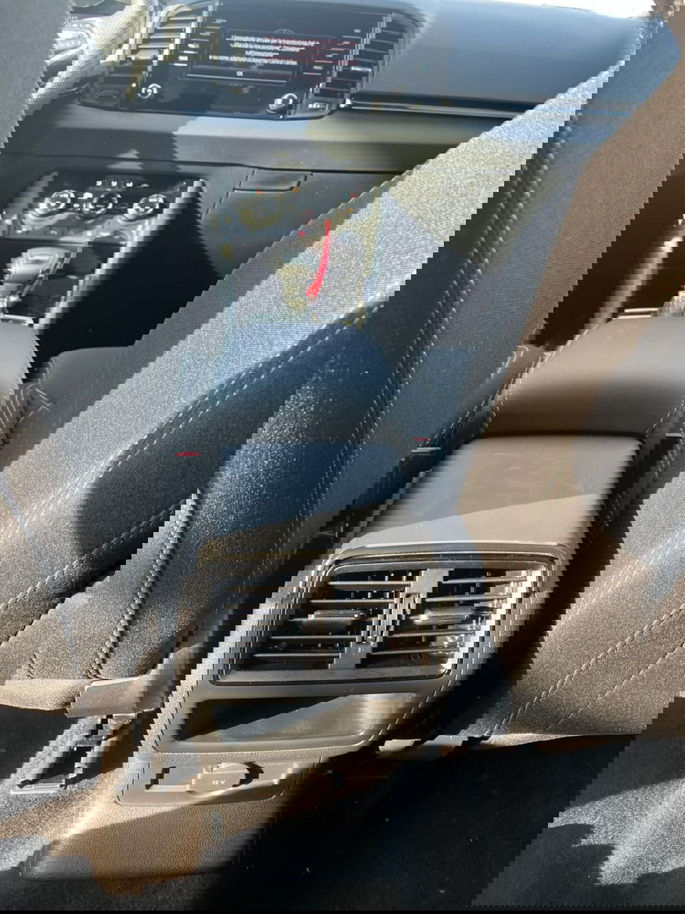 Skoda Karoq usata a Milano (18)