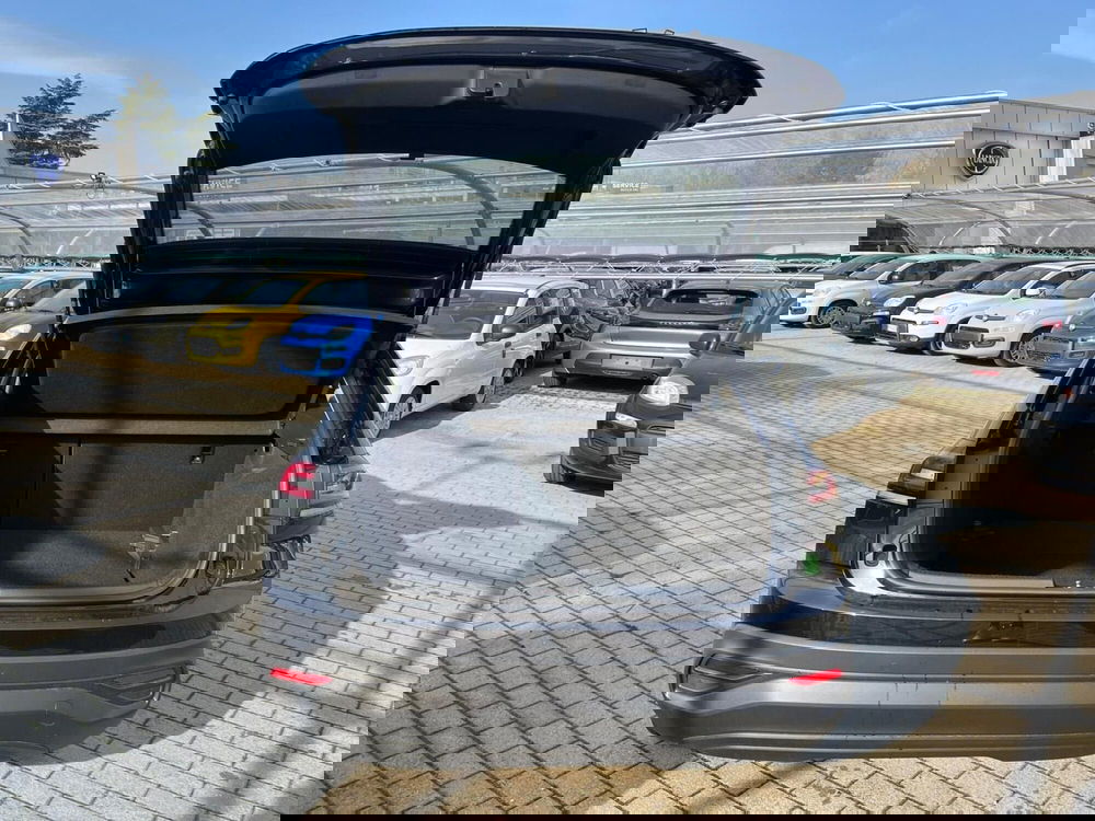 Volkswagen Taigo usata a Milano (9)