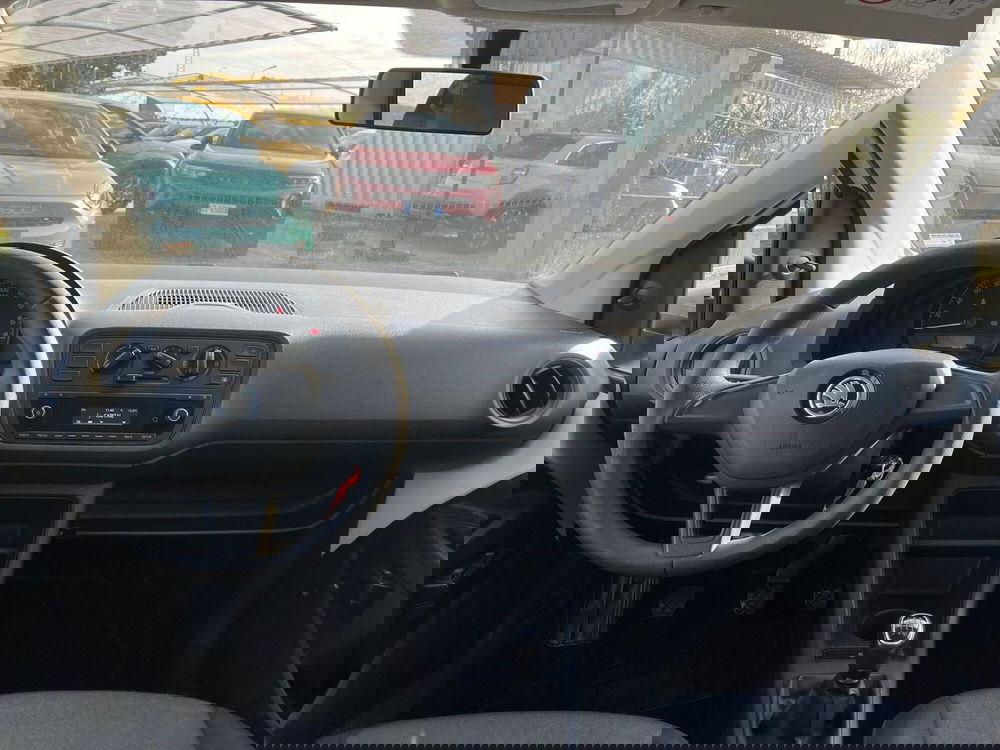 Skoda Citigo usata a Milano (15)