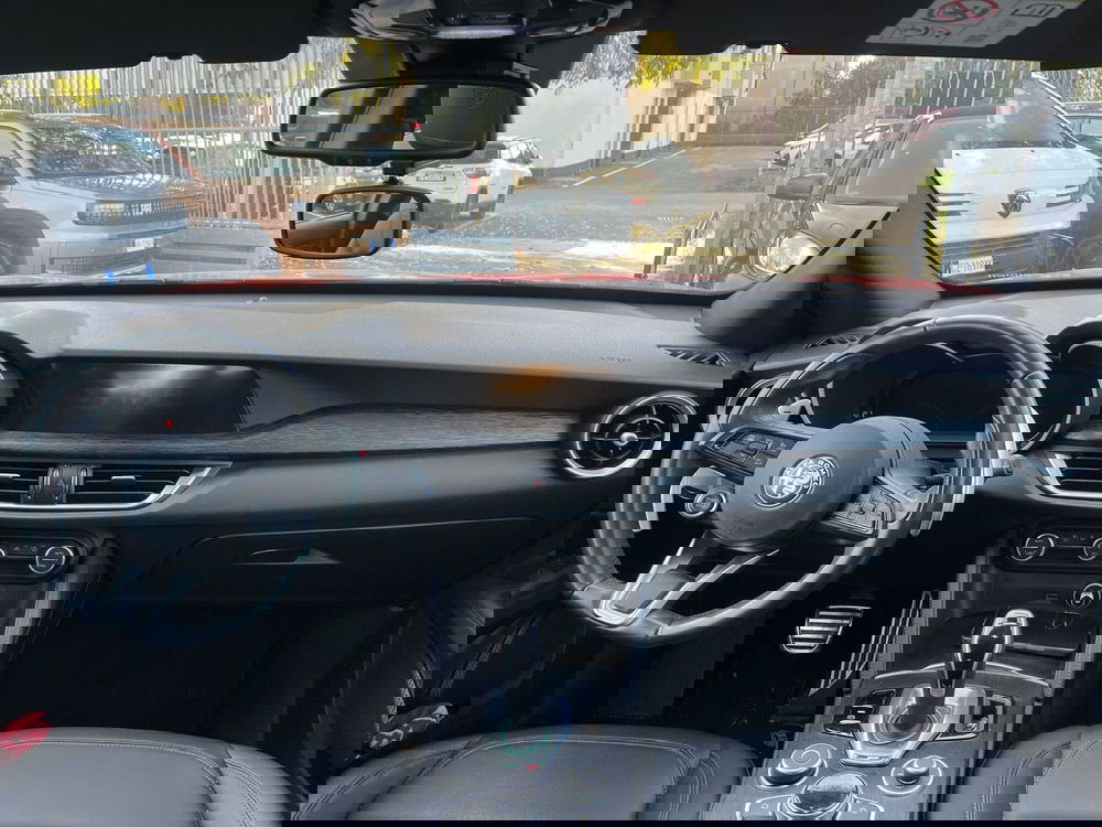 Alfa Romeo Stelvio usata a Milano (15)