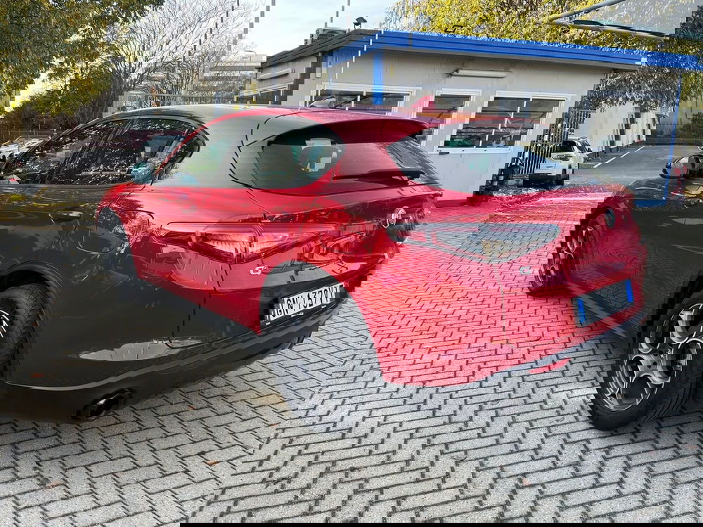 Alfa Romeo Stelvio usata a Milano (6)